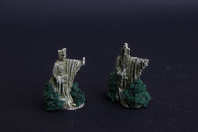 Load image into Gallery viewer, Kings of Argonath  War of the Ring Boardgame miniatures, painted and ready to play